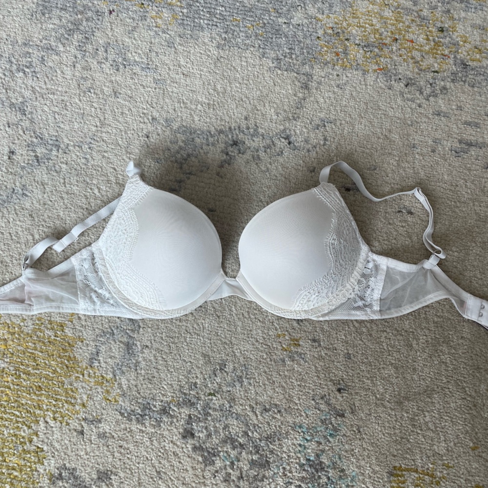 Victoria’s Secret push up bra 32D